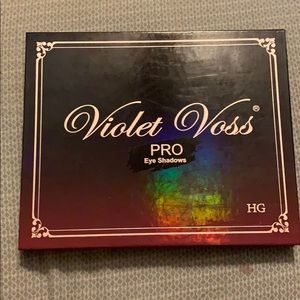 Violet Voss eyeshadows